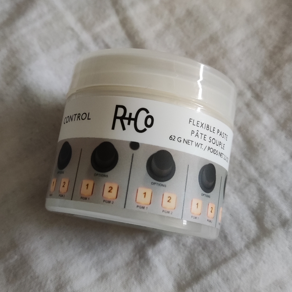 R+co control flexible paste